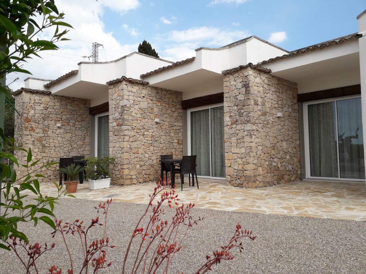 أليزيو Villa Minerva Family Relais المظهر الخارجي الصورة