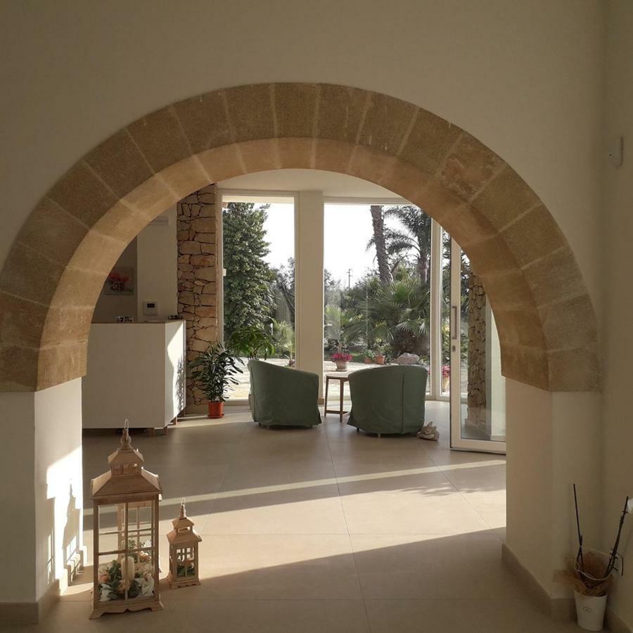 أليزيو Villa Minerva Family Relais المظهر الخارجي الصورة