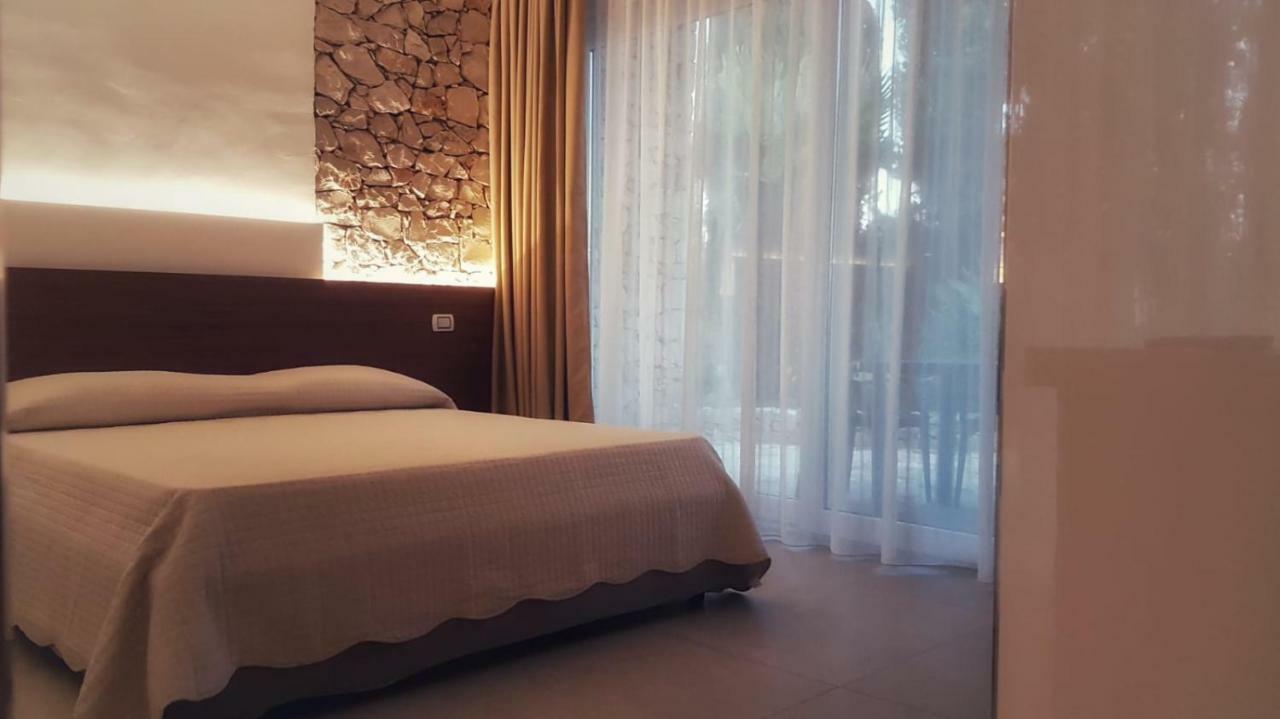 أليزيو Villa Minerva Family Relais المظهر الخارجي الصورة